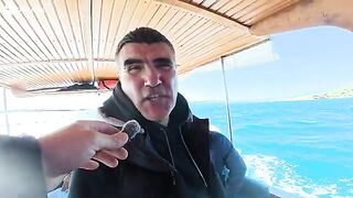 Морская рыбалка из Ылдыра у Чешме: пробуем небольшую лодку и знакомимся с капитаном