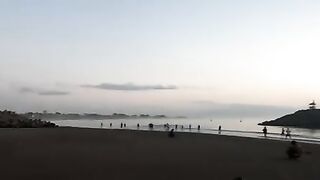 Кастинг у пирса Санура на Бали: забросы по поверхностному бою и поиск активной рыбы