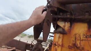 Кемпинг в Териберке и ночная рыбалка на Баренцевом море: лагерь в бухте и прогулки по побережью
