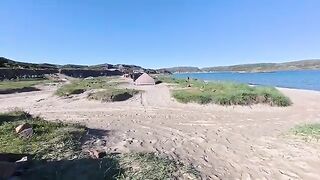 Кемпинг в Териберке и ночная рыбалка на Баренцевом море: лагерь в бухте и прогулки по побережью
