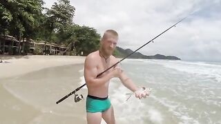 Со своим спиннингом на скалы Ко Чанга за небольшой морской рыбой и ночью на поиски крабов