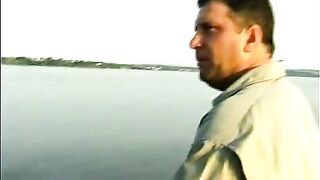Весной за азовским бычком на лодках из Кирилловки с подсказками хозяина базы «Бомба» о глинистом дне