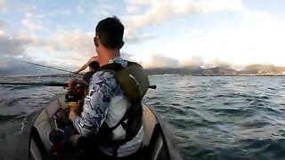Крупный карангс у Оаху на поппер с лодки и досадный сход после ослабления натяжения лески