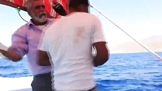 Рыбалка из Акабы в Иордании: выход на Красное море, разговоры с экипажем и радость от улова