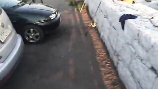 Камбала с берега в Балтийске: рыбалка на креветку рядом с машиной и поклевка в прямом эфире