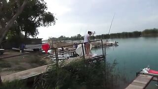 Рыбалка на Манавгате во время отдыха в Турции с мелкой рыбой и поиском места для пикника