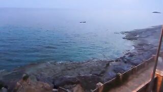 Рыбалка на Манавгате во время отдыха в Турции с мелкой рыбой и поиском места для пикника