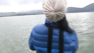 Поклевка крупного луфаря в Акьяке на забросе и вываживание в забродку под подсказки товарищей