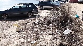 Минтай с икрой у мыса Астафьева в Находке и разговор с Валентиной на заполненном рыбаками пирсе