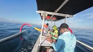 Дорогой и бюджетный рыболовные чартеры у Нуса-Пениды на Бали и тяжелый день с морским джигом