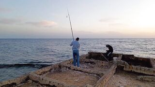 Corniche Duba, Saudi Arabia: где клюёт у волнореза, карта точек