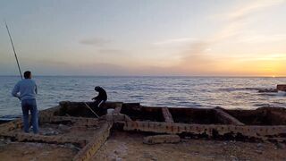 Corniche Duba, Saudi Arabia: где клюёт у волнореза, карта точек