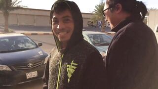 Yanbu, Saudi Arabia — рыбный рынок и чистка улова на месте