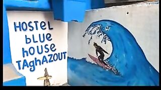 Taghazout по-настоящему: рыбалка и серфинг делят одну бухту