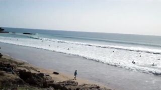 Taghazout fishing village - вид на бухту и точки у камней