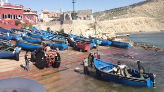 Imsouane: лодки на песок и короткая рыбалка у волнореза