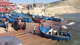 Imsouane: лодки на песок и короткая рыбалка у волнореза