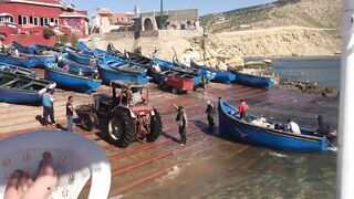 Imsouane: лодки на песок и короткая рыбалка у волнореза