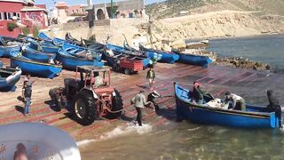 Imsouane: лодки на песок и короткая рыбалка у волнореза