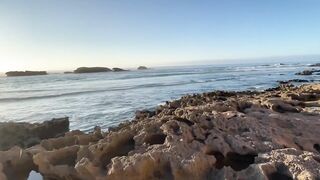 Эс-Сувейра на закате, порт живёт — где рыбалка работает вечером?