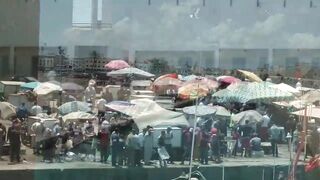 El Jadida Fishing Port - причалы, лёд и свежий улов