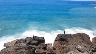 Larache, Morocco - июльская рыбалка у устья реки