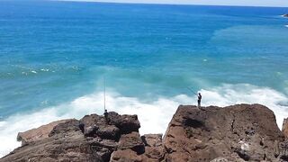 Larache, Morocco - июльская рыбалка у устья реки
