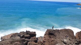 Larache, Morocco - июльская рыбалка у устья реки
