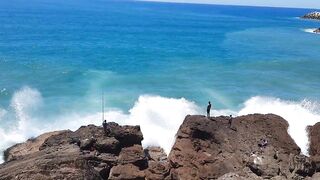 Larache, Morocco - июльская рыбалка у устья реки