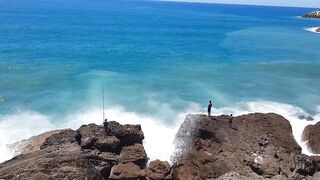 Larache, Morocco - июльская рыбалка у устья реки