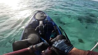 Le Morne kayak fishing: каяк, прилив и дорожка по кромке рифа