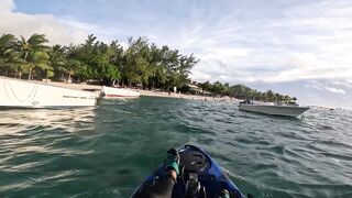 Le Morne kayak fishing: каяк, прилив и дорожка по кромке рифа