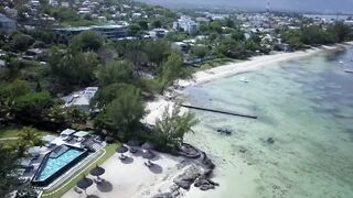 MAURITIUS, Tamarin–Black River: дорога вдоль лагуны и места для береговой рыбалки