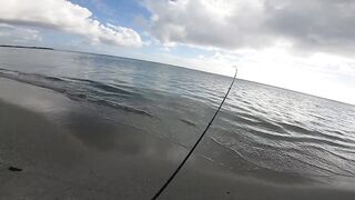 Trou aux Biches — легкий способ на тревалли: морская рыбалка в прибое