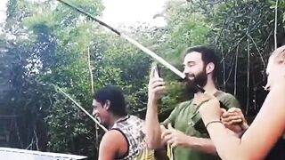 Бентота — речная рыбалка: живец под нависшими манграми и судак у коряг