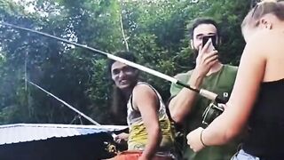 Бентота — речная рыбалка: живец под нависшими манграми и судак у коряг