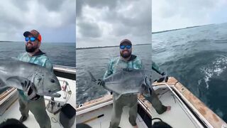 GT на Пембе, Занзибар: морская рыбалка на поппере — трофей и релиз