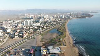 Искеле, Северный Кипр: район для жизни и рыбалка у мола