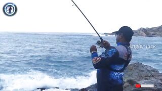 Салала, Оман — туна-погоня с Salalah Anglers: джиг и поиск птицы