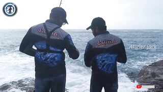 Салала, Оман — туна-погоня с Salalah Anglers: джиг и поиск птицы