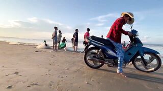 Фантьет: рыбацкий город – морская рыбалка и лодки на песке