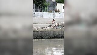 Шанхай — стррит-фишинг на набережной: микроджиг и судачок у сваев