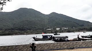 Хайнань, Ялунвань: рыбацкий порт — разгрузка неводов и аукцион