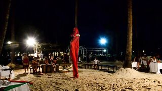 Занзибар — африканский вечер в Кивенгва: рынок, лодки и уловы у берега