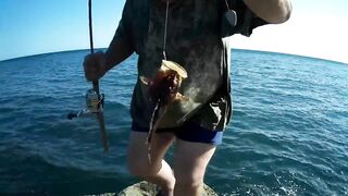 Симеиз рыбалка в Крыму охота за черноморской скорпеной с берега и с лодки