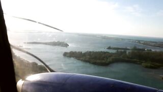 Куба: перелет на кукурузнике над океаном на остров Cayo Largo и дорога к диким пляжам