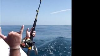 Морская рыбалка в Salalah Oman океанский биг гейм за тунцом и другими трофеями