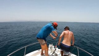 Djibouti GT рыбалка на попперы и стики биг гейм в 2019 у скал и рифов Красного моря