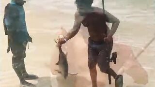 Unawatuna Sri Lanka жизнь у океана прогулки по пляжу и вечерняя береговая рыбалка