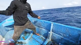 Желтоперый тунец техника ловли handline и морская битва на крючке в открытом океане